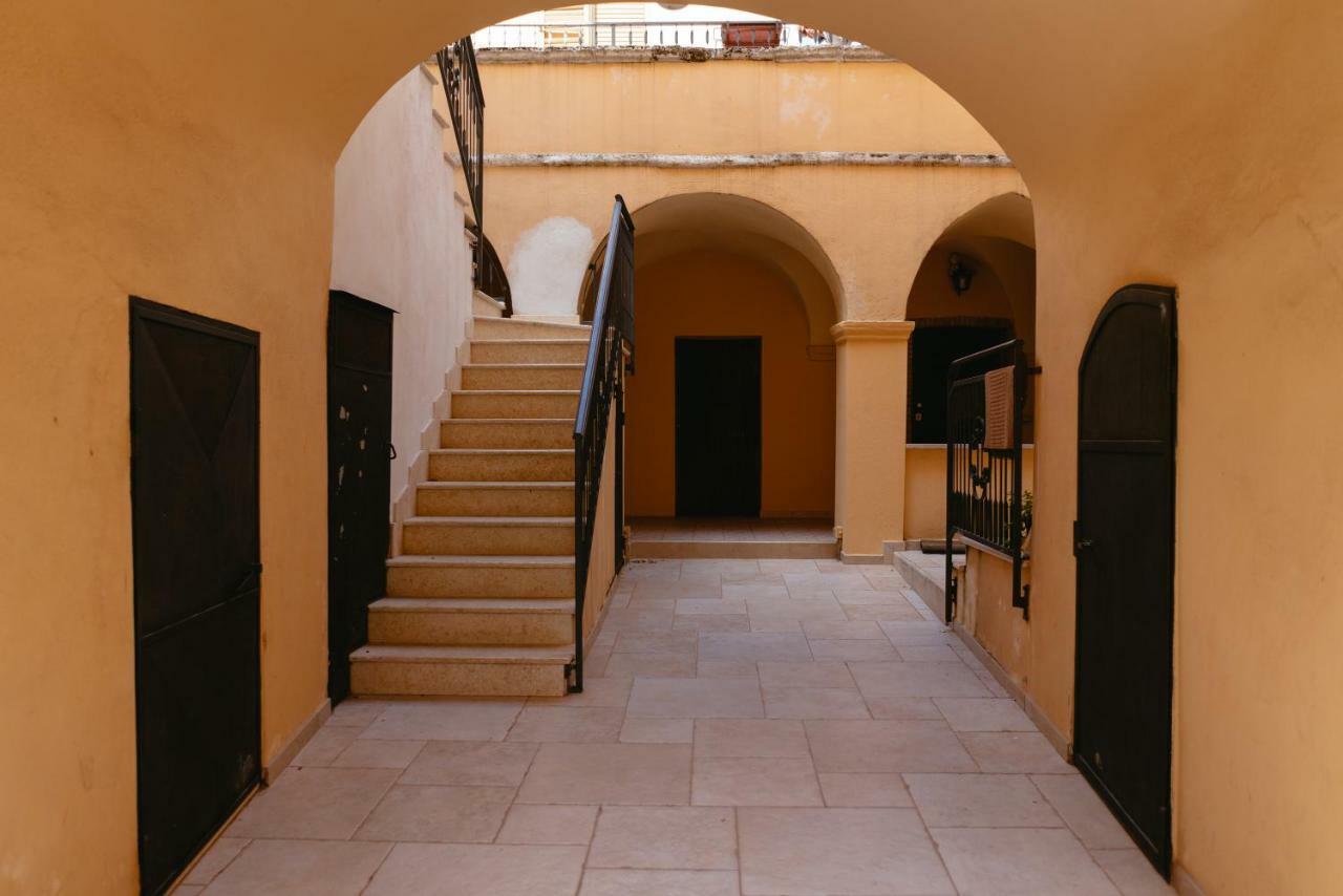 Villa Le Ginestre Miglionico Exterior foto