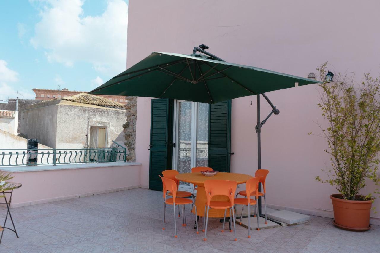 Villa Le Ginestre Miglionico Exterior foto
