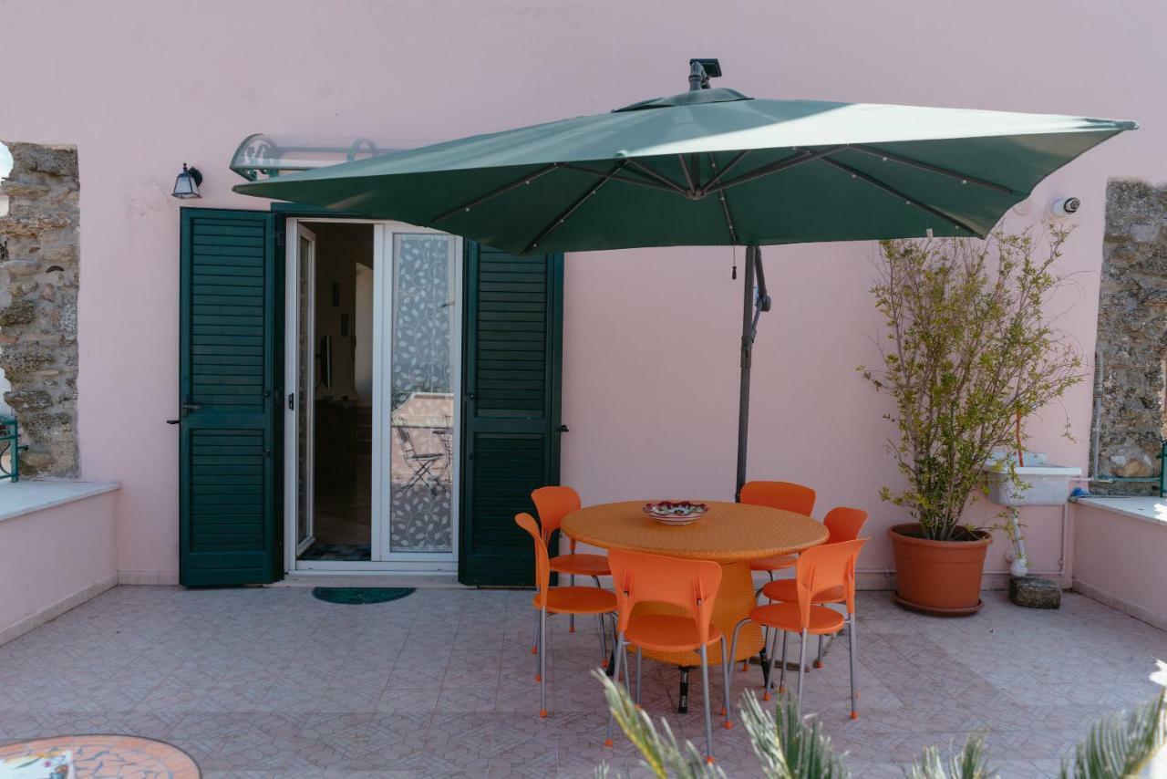 Villa Le Ginestre Miglionico Exterior foto